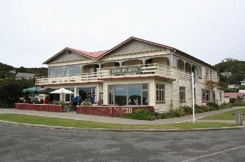 South Sea Hotel - Stewart Island Half-moon Bay Exterior photo